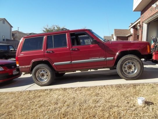 Side shot of no fender flares