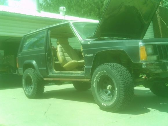took my door off. (also have my new tires on)