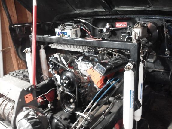 Fresh 355 roller, 700 r4 and Dana 300. All backed up.by a 9" out back and a d44 up front.