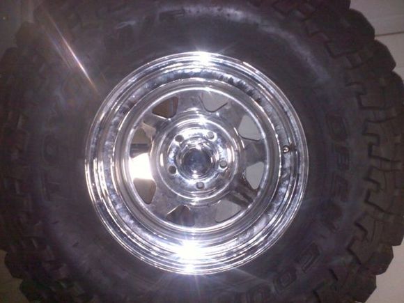 wheel and tire package
33' 12.5 toyo m/t's on 15' 10.5