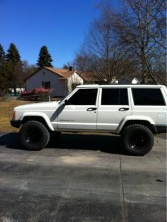 After installation of my Rough Country 3 inch lift with 15x8 black rock steelies and MT 31" MTZs