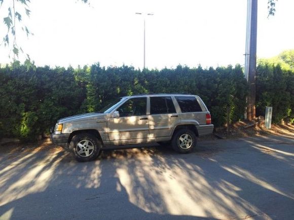 '95 ZJ Grand Cherokee 5.2L V8 - My new baby!