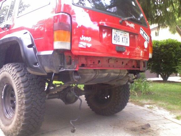finally got the rear bumper and tow package off with only two out of 16 bolts broken