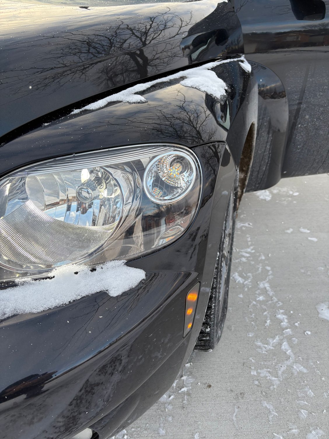 You can see here how the bulb is positioned, these are 6 sided led bulbs