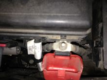 This terminal ^ under that red hinged plastic cap! 
