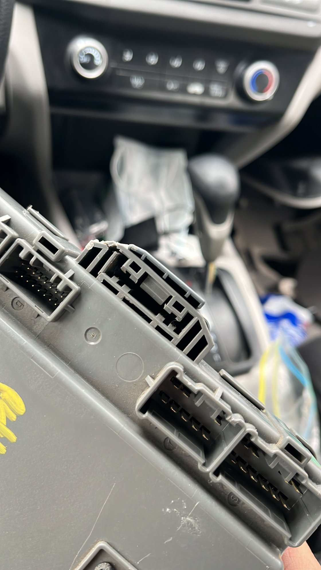 2016 chevy silverado cigarette lighter fuse location Switch outlet power from always on to accessory