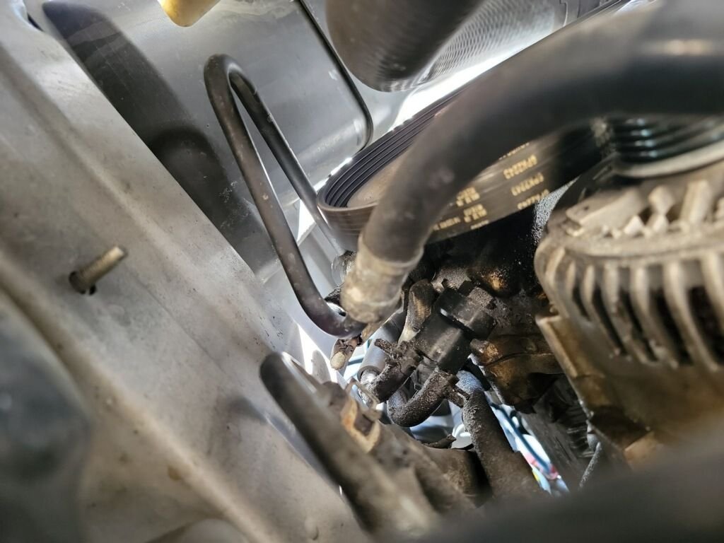 Power steering fluid leaking onto alternator. Can I use Lucas stop leak