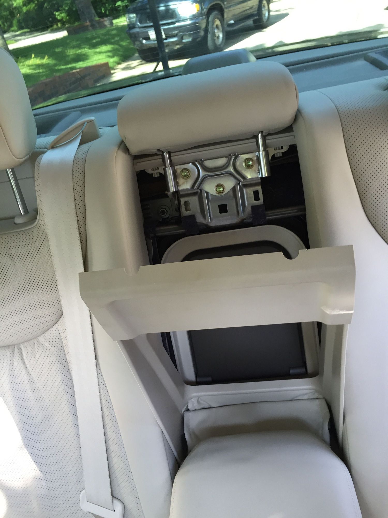 LS430 Ultra Rear armrest, Module replacement made easy ClubLexus Lexus Forum Discussion