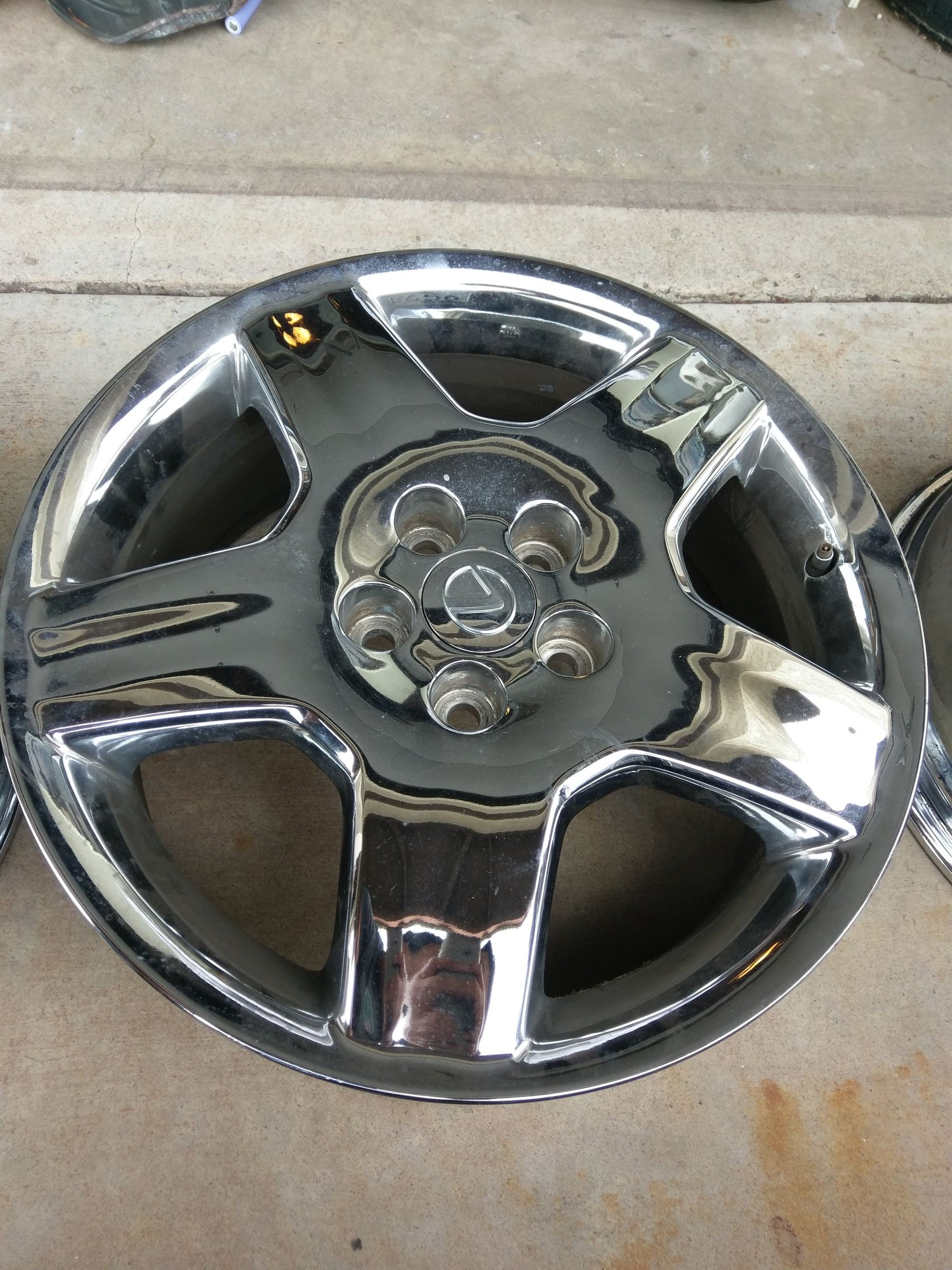 Wheels and Tires/Axles - 18'' Chrome ls430 wheels - Used - All Years Lexus All Models - Rowland Heights, CA 91748, United States