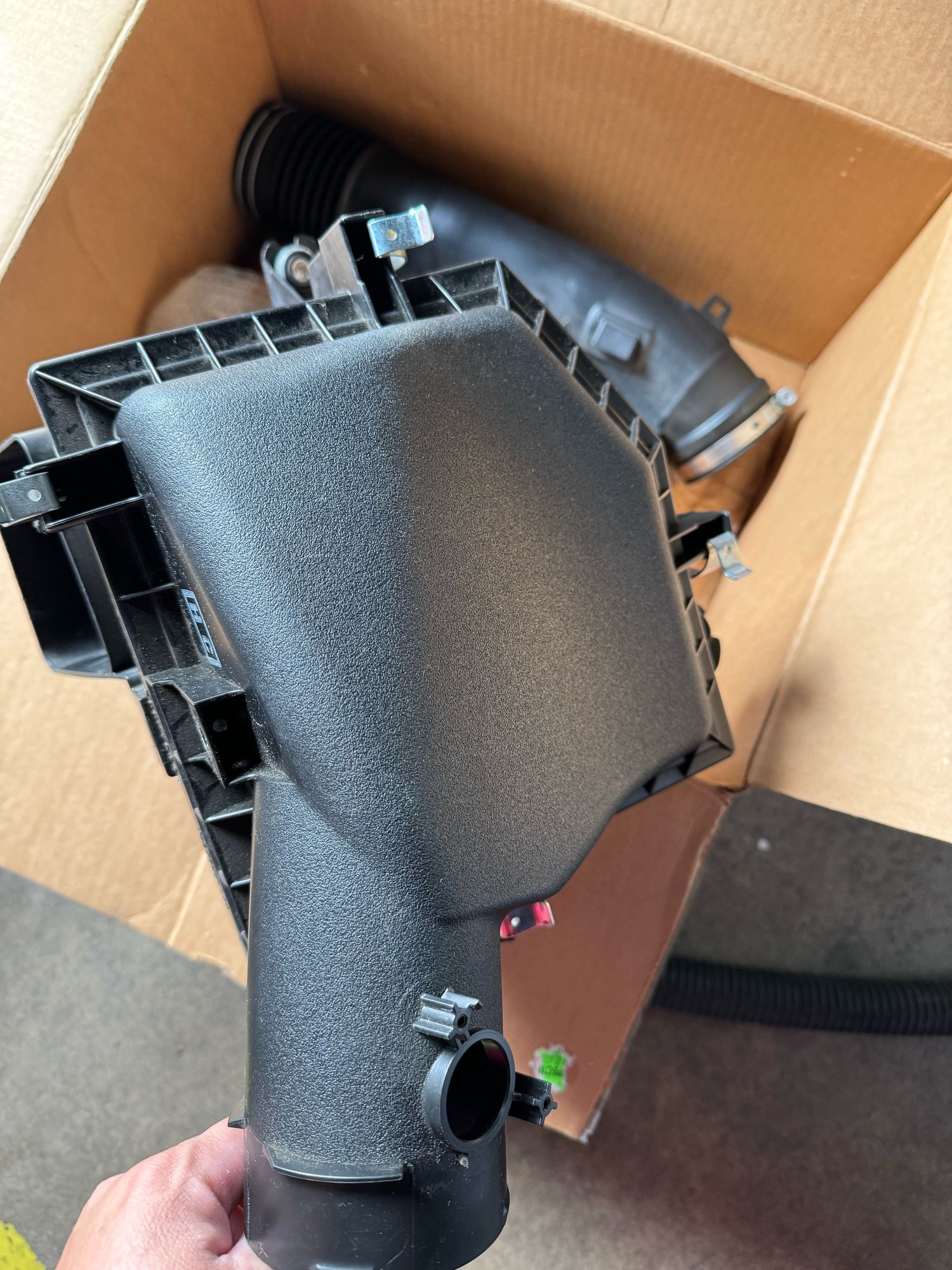 Engine - Intake/Fuel - 2014 Lexus is350 OEM complete air intake - Used - 2014 to 2017 Lexus IS350 - Santa Ana, CA 92704, United States