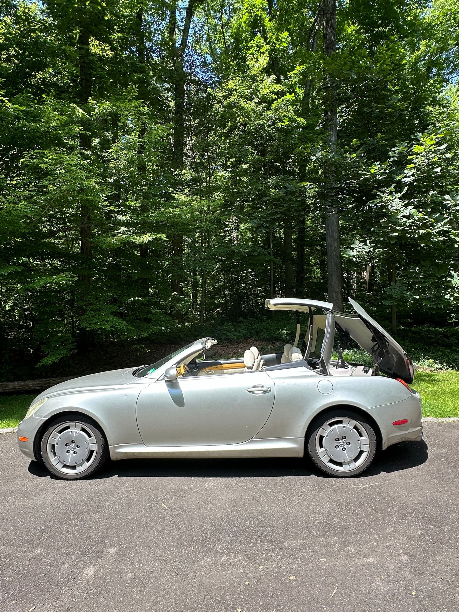 2004 Lexus SC430 - 2004 Lexus SC430 for sale - Used - VIN JTHFN48Y340056791 - 151,483 Miles - 8 cyl - 2WD - Automatic - Convertible - Silver - Princeton, NJ 08540, United States