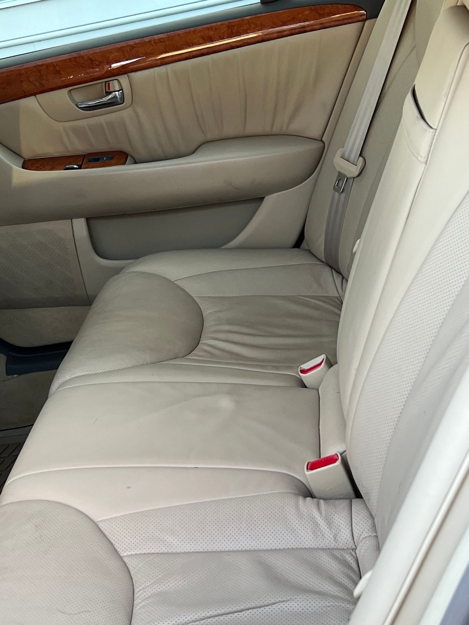 2004 Lexus LS430 - 2004 LS430 81k miles - Used - VIN Jthbn36f340169781 - 81,000 Miles - 8 cyl - 2WD - Automatic - Sedan - Other - New Castle, DE 19720, United States