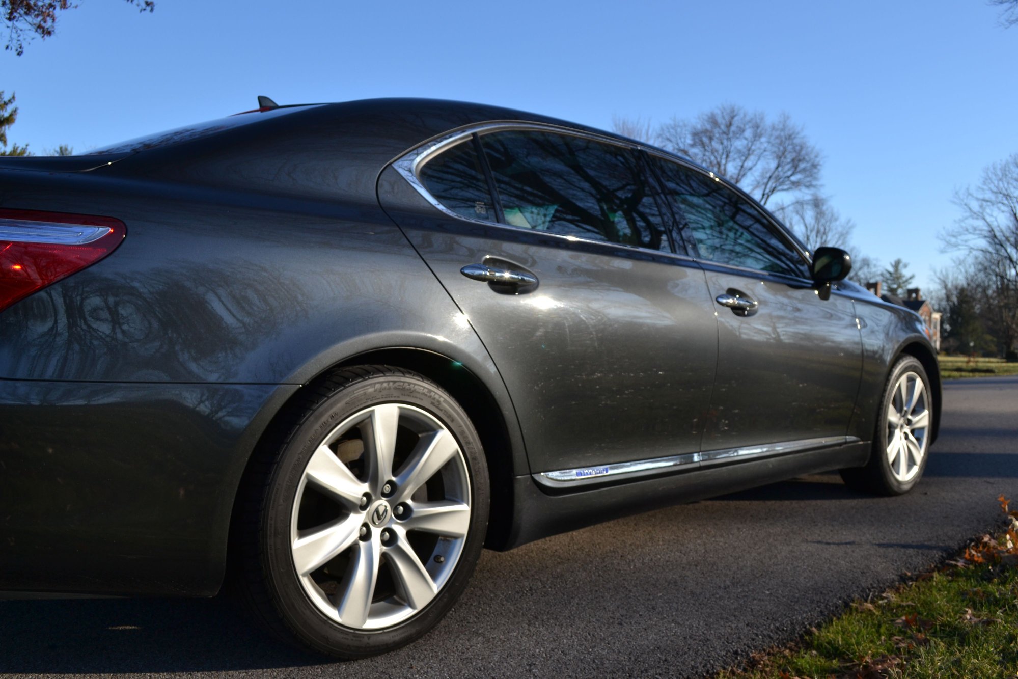 2008 Lexus LS600h - 2008 Lexus LS 600H L - Used - VIN JTHDU46F485006373 - 59,091 Miles - 8 cyl - AWD - Automatic - Sedan - Gray - Cincinnati, OH 45243, United States