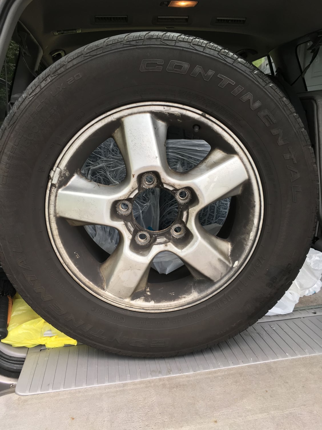 Wheels and Tires/Axles - (PA) Set of 4 Land Cruiser Wheels and Tires - $400 OBO - Used - 1998 to 2007 Toyota Land Cruiser - Philadelphia, PA 19103, United States