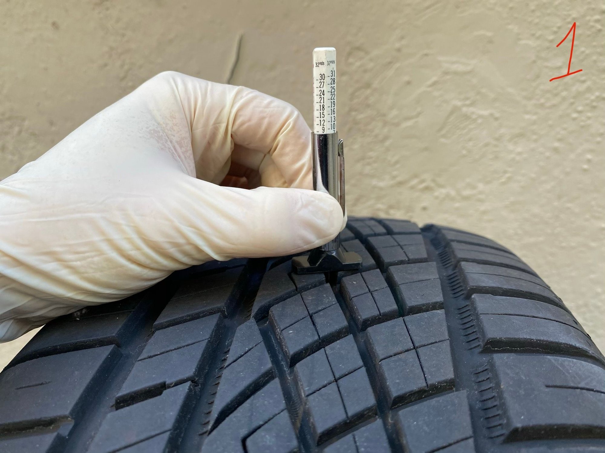 Wheels and Tires/Axles - Continental DWS 215/55/17 94W - Used - 2007 to 2012 Lexus ES350 - Fair Lawn, NJ 07410, United States