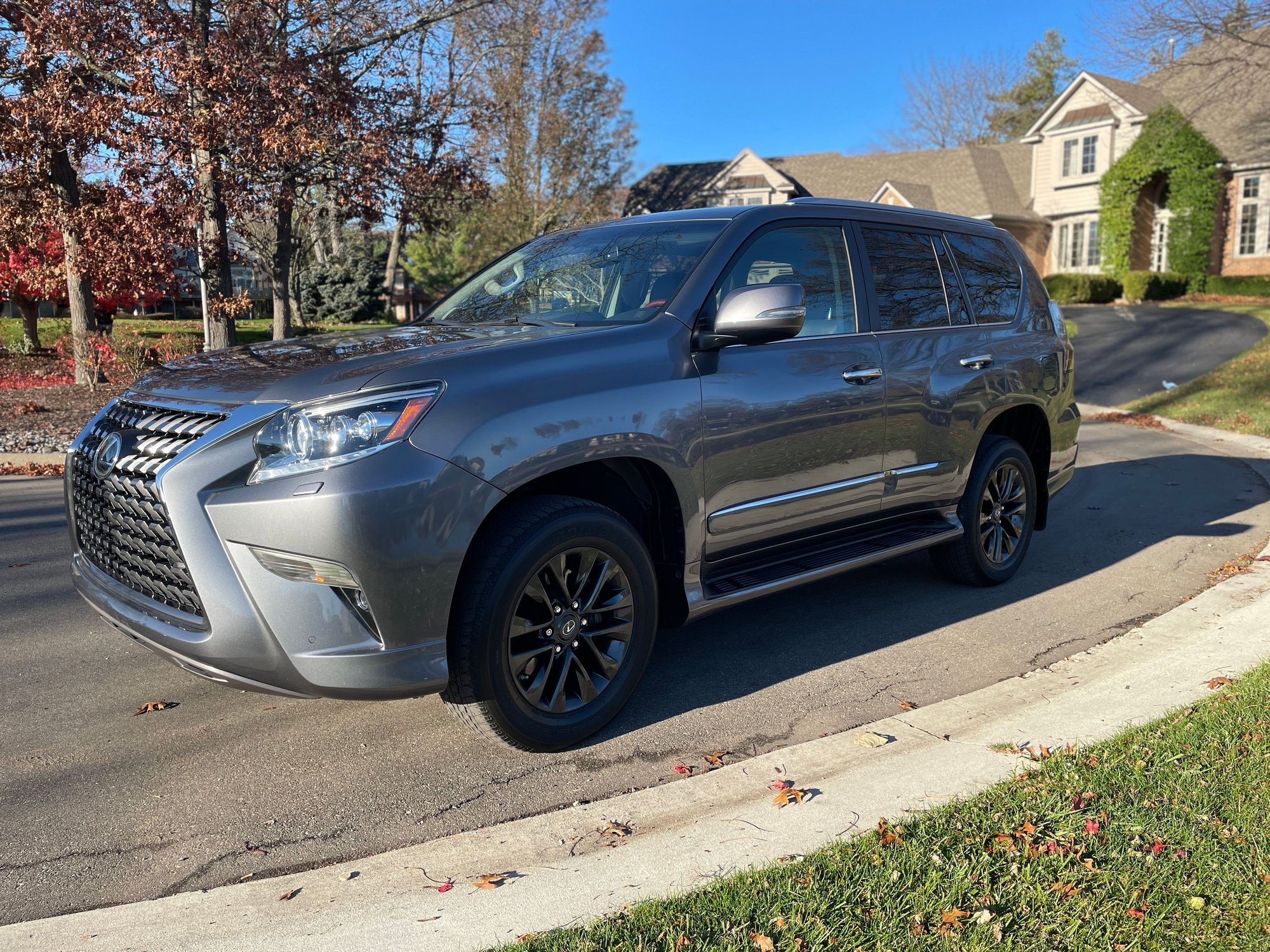 2015 Lexus GX460 - 2015 Lexus GX460 Premium w/ upgrades! - Used - VIN JTJBM7FX5F5511887 - 89,000 Miles - 8 cyl - 4WD - Automatic - SUV - Gray - Commerce Township, MI 48382, United States