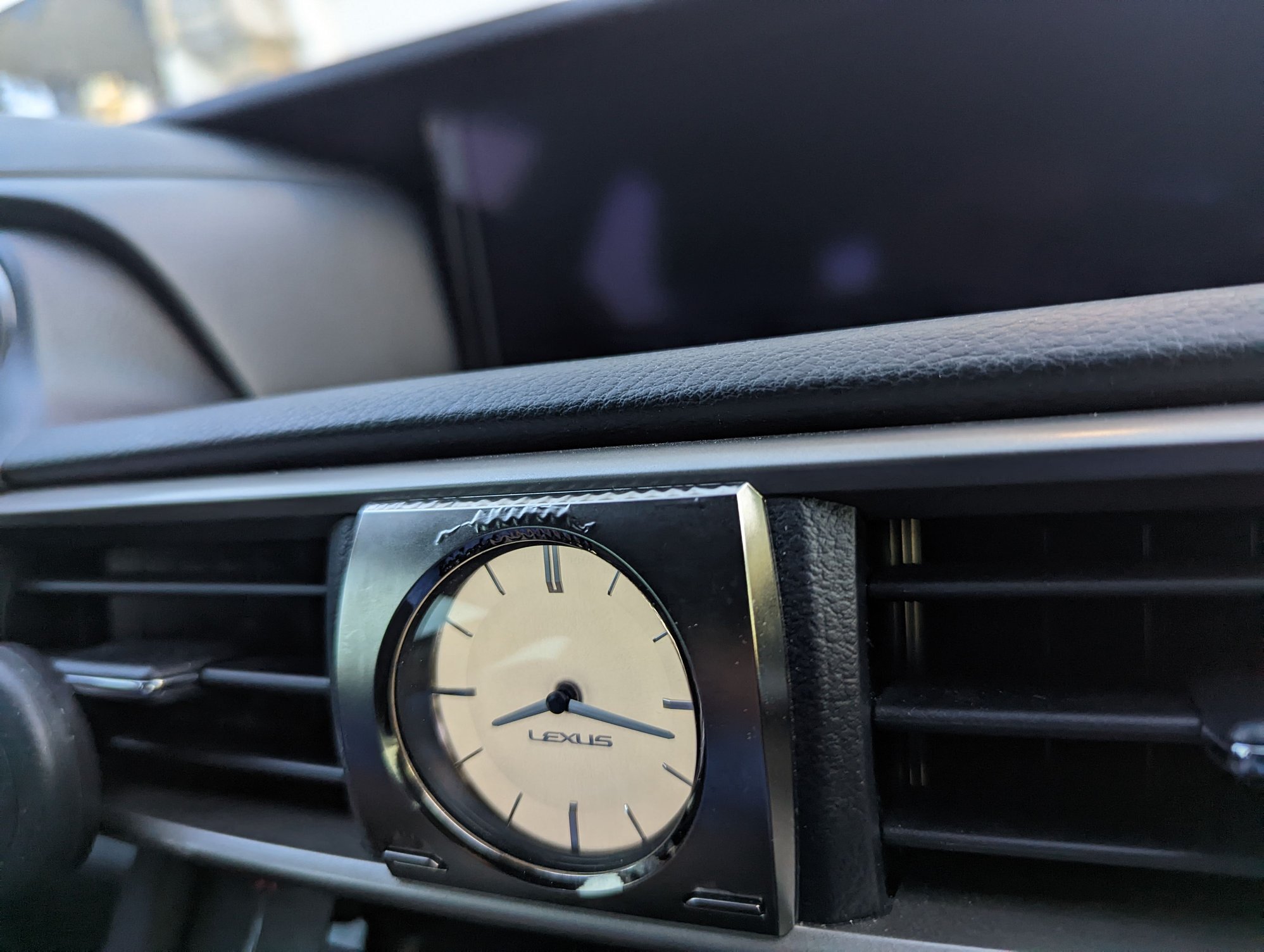 Interior clock paint ClubLexus Lexus Forum Discussion