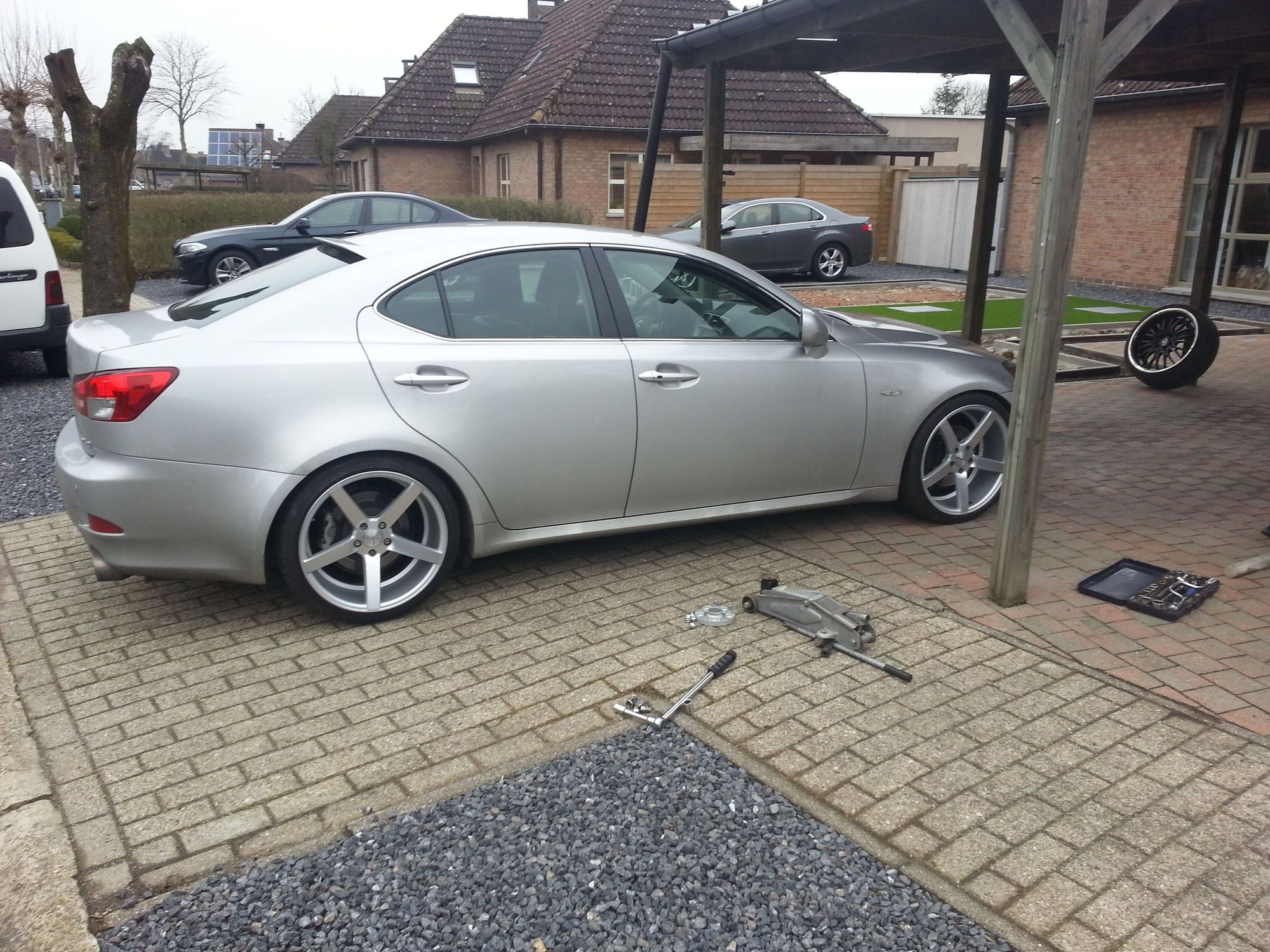 Lexus is 250 work