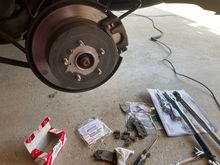 Rear Brake shoes, shims and harware kit - OEM