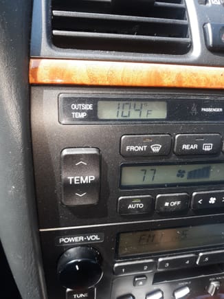 104 Fahrenheit in Chicago last week
I find the Lexus temperature gauge to be accurate within 1 degree Fahrenheit of radio weather reports.
The heat index with Chicago 
extreme humidity is even higher.

