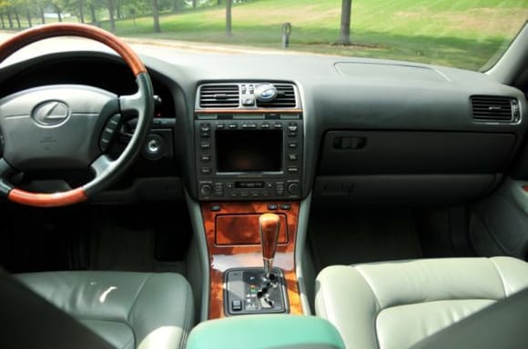 Interior color is tyical in Jade Pearl Silver LS400 through 1999.