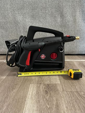 1500 PSI Compact Pressure washer.
