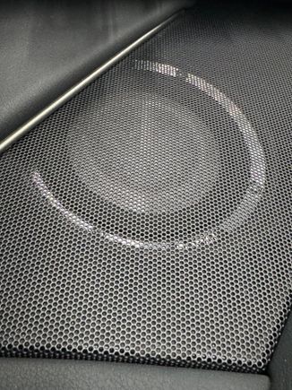3.5" Focal Utopia M in dash