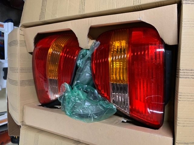 Exterior Body Parts - FREE - OEM 2nd Gen GS300 GS430 98-05 taillights with center brake lights - Used - 1998 to 2005 Lexus GS300 - Anaheim, CA 92801, United States
