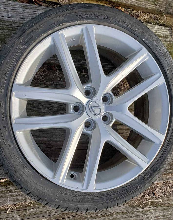 Wheels and Tires/Axles - (4) 17x7 OEM Lexus Whees w/Center Caps 5x100 CT200 - Used - 2011 to 2017 Lexus CT200h - Bowling Green, KY 42101, United States