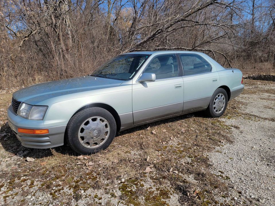 1997 Lexus LS400 - 1997 Lexus LS400 Super Clean Silver Jade Pearl 122k miles - Used - VIN JT8BH28F2V0071745 - 122,001 Miles - 8 cyl - 2WD - Automatic - Sedan - Other - Oak Creek, WI 53402, United States