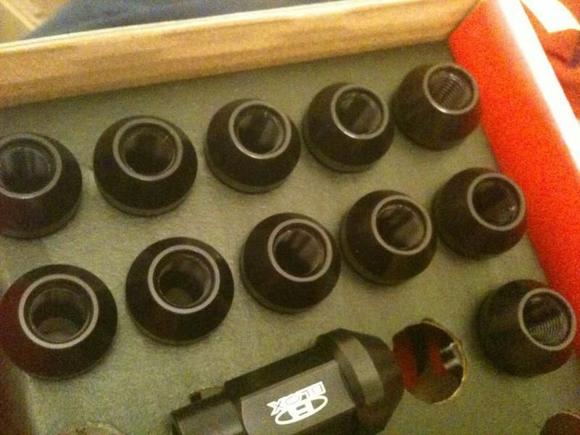 lug nuts
