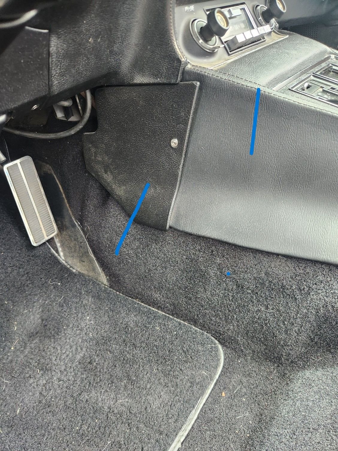 Here is the driver's side cover, another is on the other side; the other blue line is trying indicate the 'stitching'.....