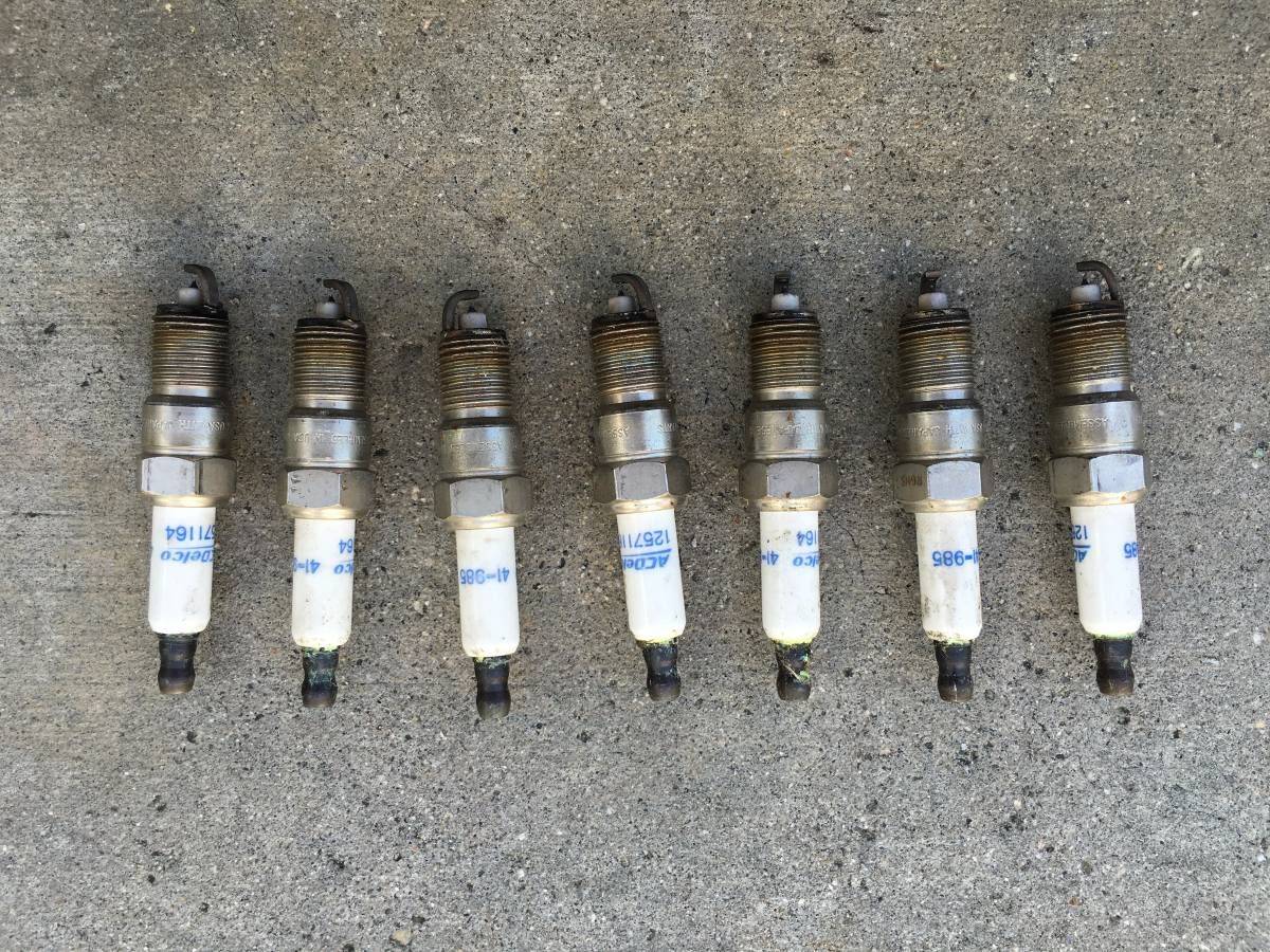 FS (For Sale) C6 OEM AC Delco LS3 Spark Plugs + Wires CorvetteForum
