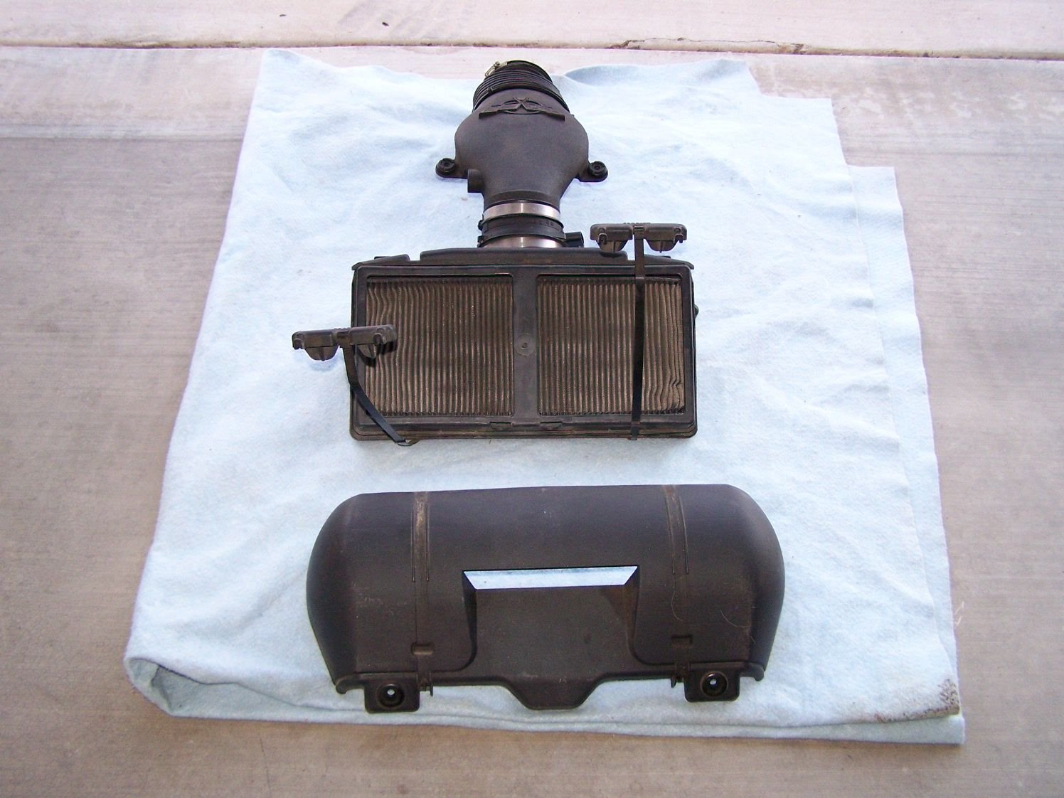 FS (For Sale) Complete C5 Corvette Z06 Air Cleaner Assembly w/MAF and K