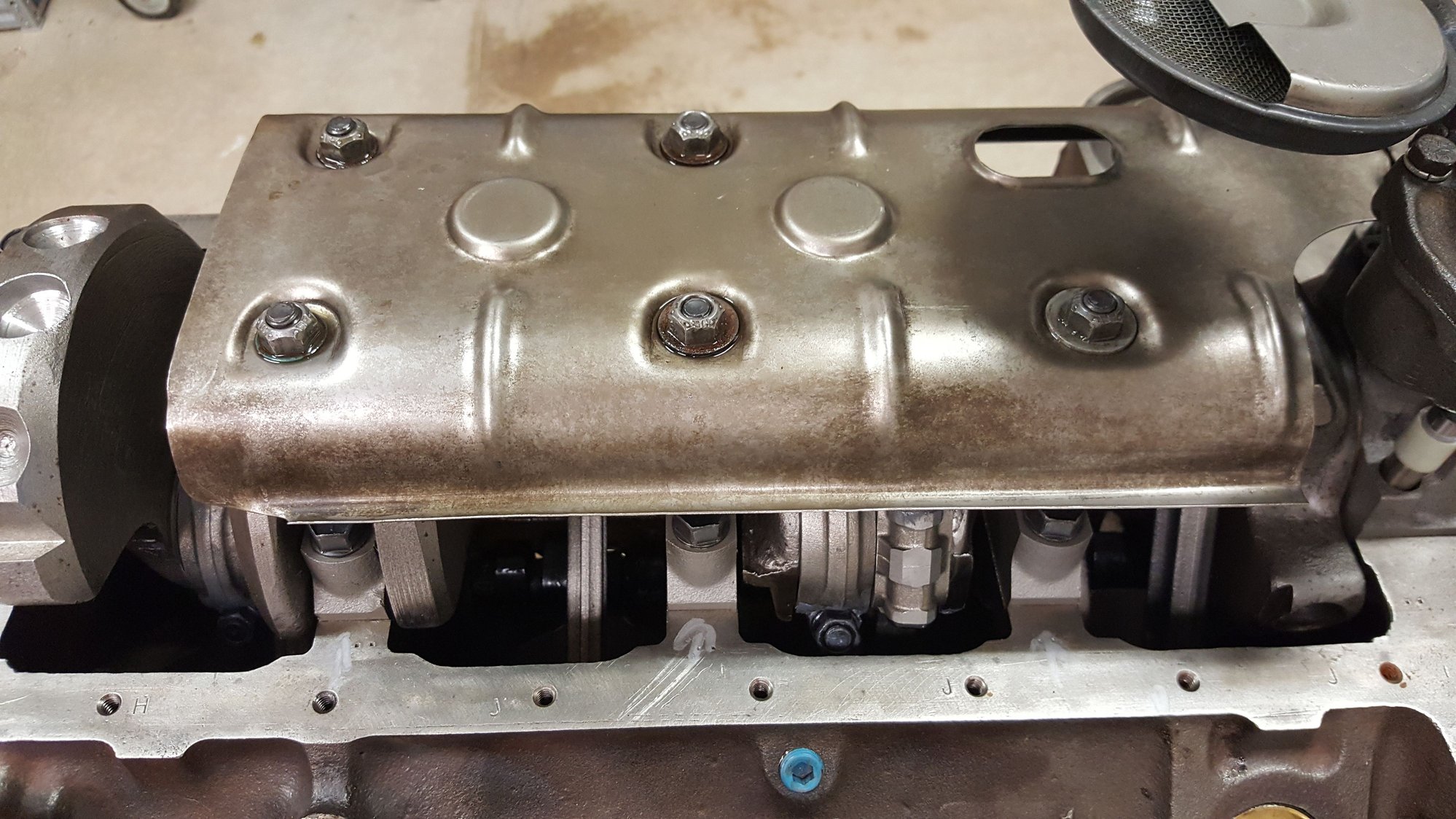 Full lenth windage tray. Fits the deeper, short length sump 75-79 L-82, Z/28, SHP Chevy Power Manual catalog pan. This long tray will not fit C3 68-74 Corvette specific oil pan. 