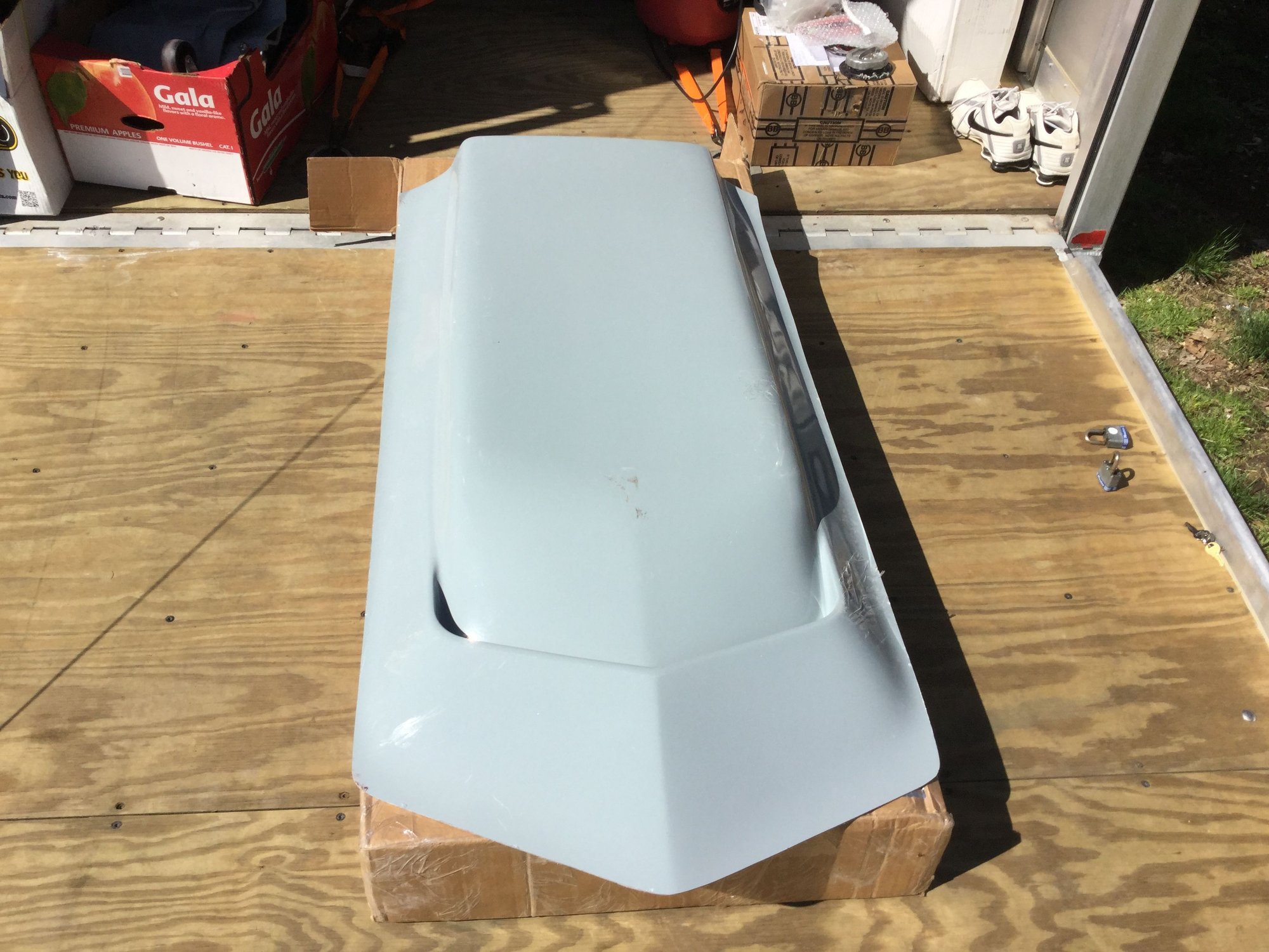 FS (For Sale) Ecklers/Stinger fiberglass long/tall L88 hood scoop