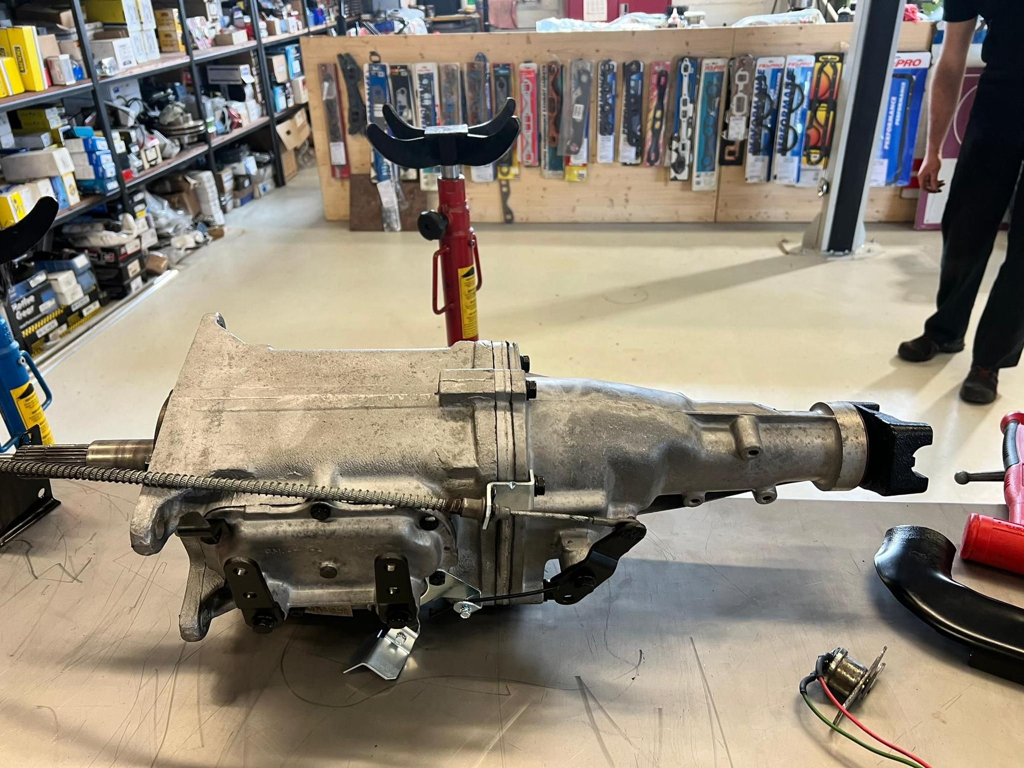 Transmission Muncie M20 / Clutch Noise in Neutral CorvetteForum