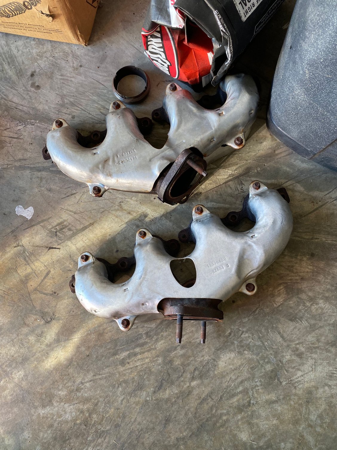 FS (For Sale) c6 corvette stock exhaust manifolds CorvetteForum