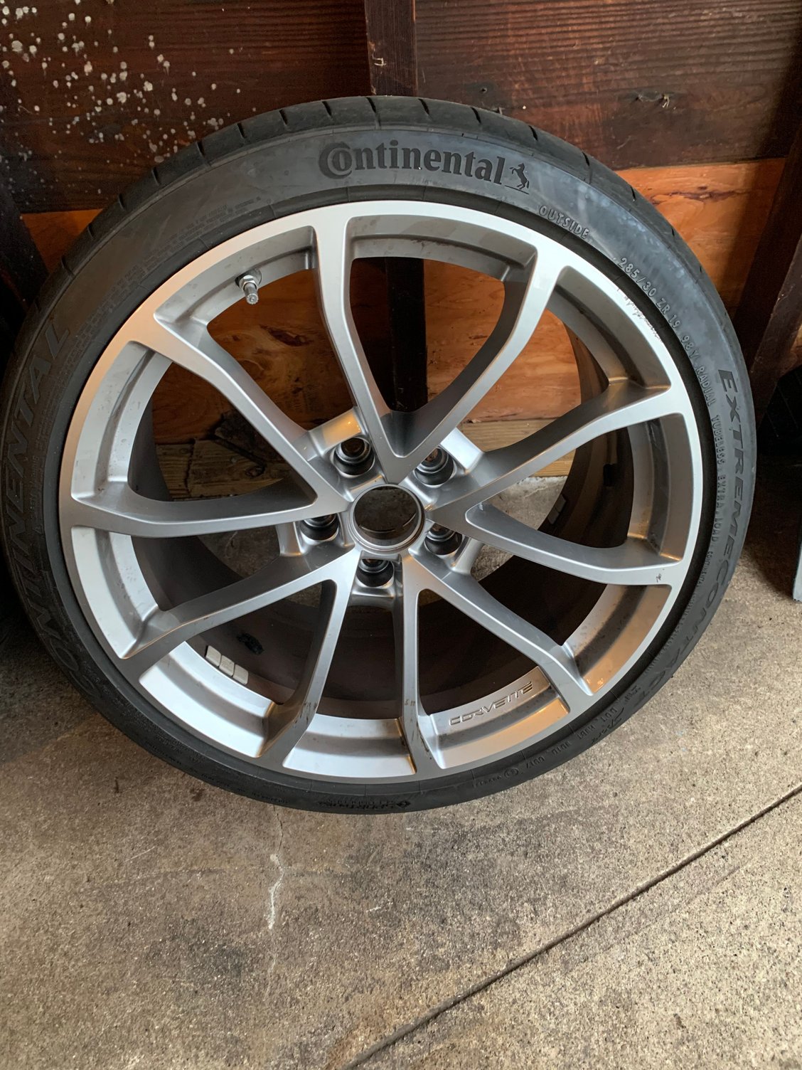 FS (For Sale) SILVER CORVETTE RIMS AND TIRES 2017 GS or Z06