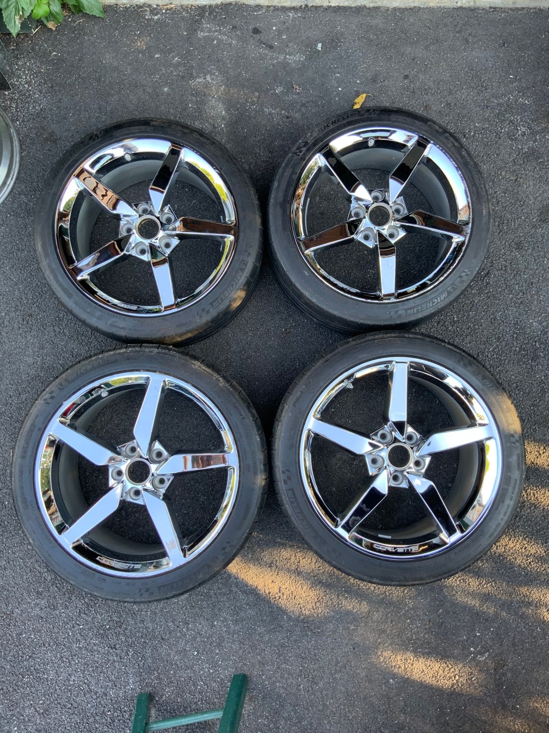 FS (For Sale) NYC C7 Stingray OEM 18/19 Chrome wheels $800 ...