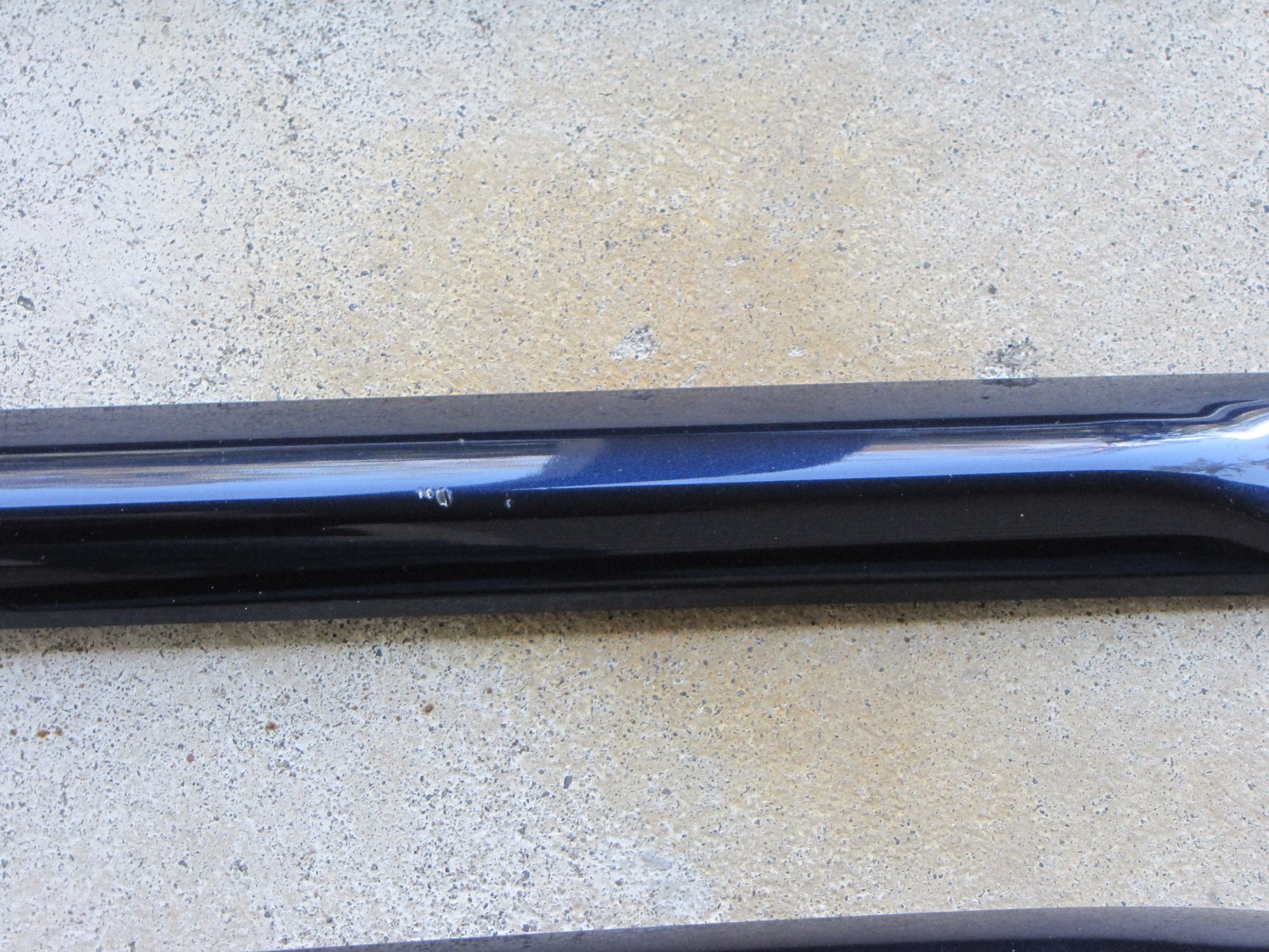 FS (For Sale) 75.00 C5 Factory Body Side Molding...Navy Blue Metallic