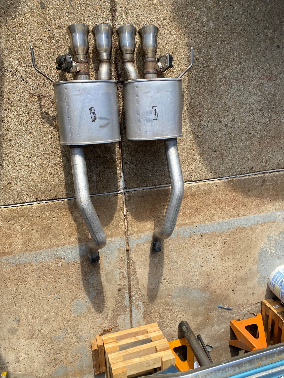 FS (For Sale) C7 Z06 NPP dual mode mufflers & actuators, Canton MI
