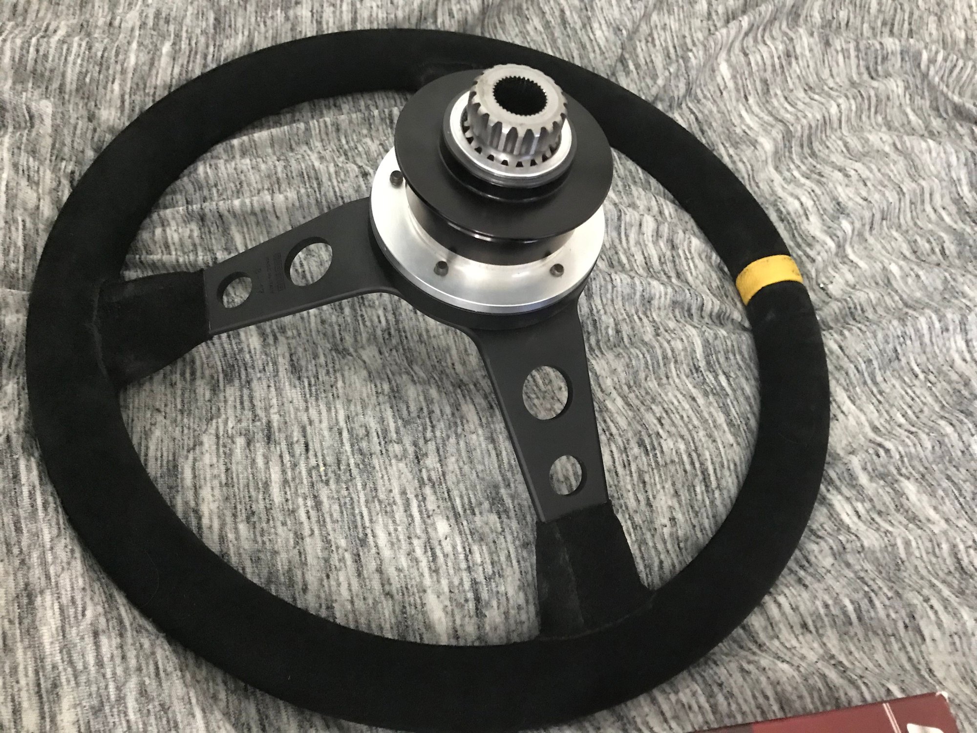 Fs For Sale Momo Steering Wheel With Hardware Corvetteforum