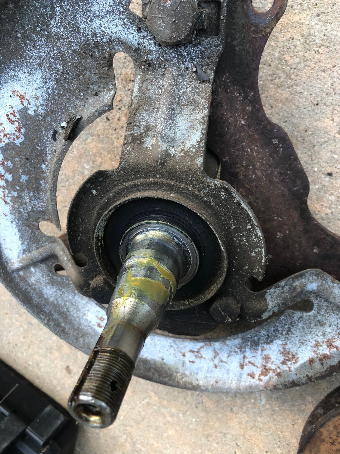 C2 Spindle Paint? CorvetteForum Chevrolet Corvette Forum Discussion