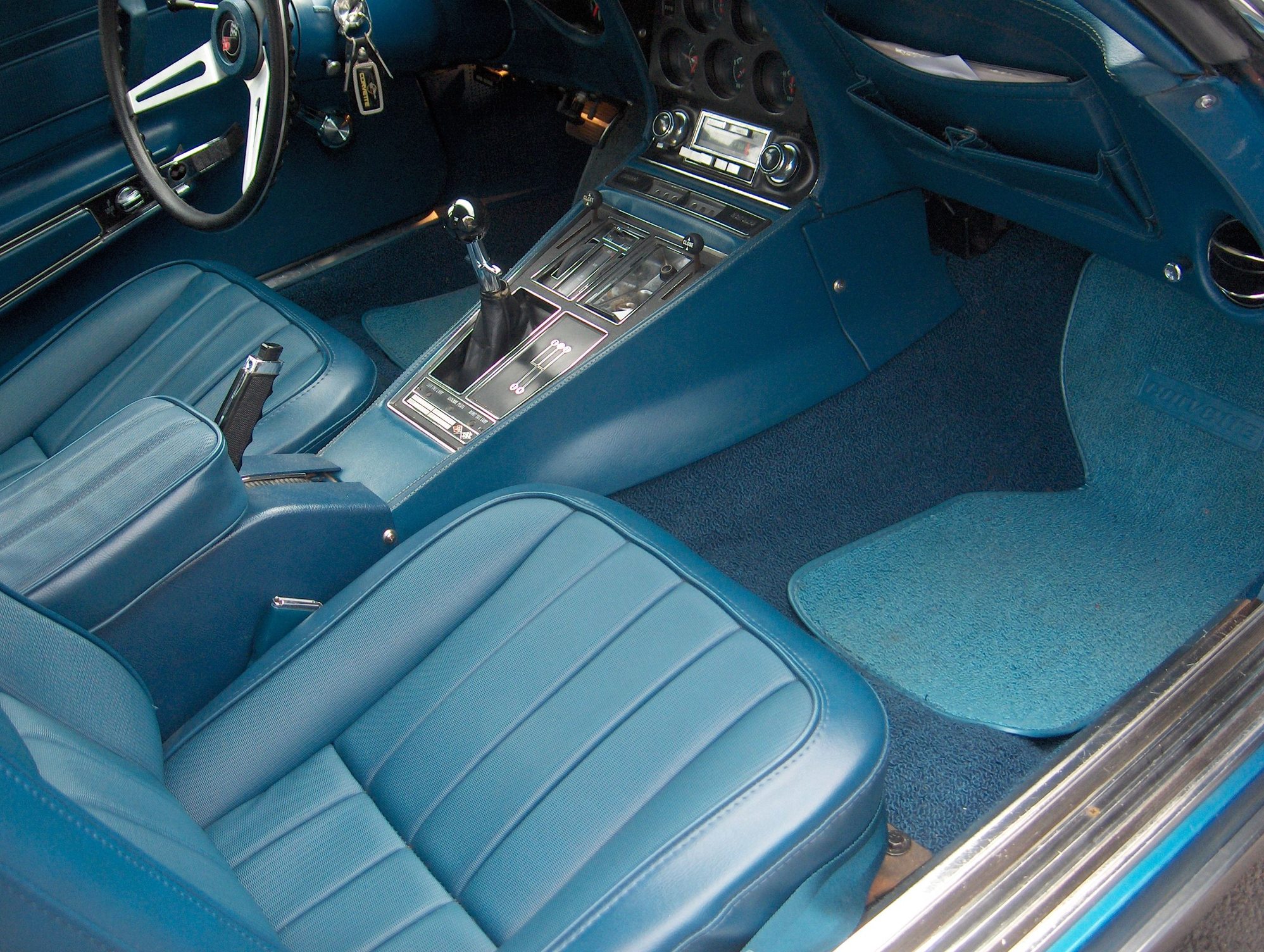 Bright or Medium Blue??? CorvetteForum Chevrolet Corvette Forum