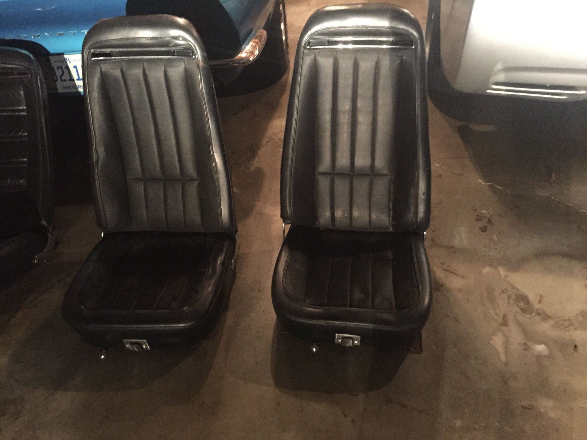 Two sets of seats (1971) and a set of new seat covers CorvetteForum