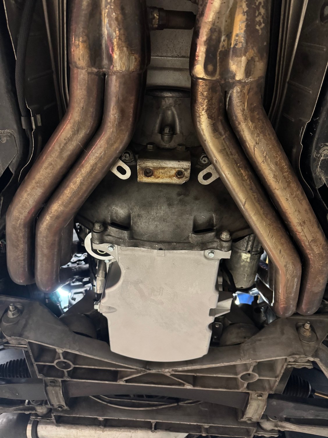 C6 pan installed. So much space. 