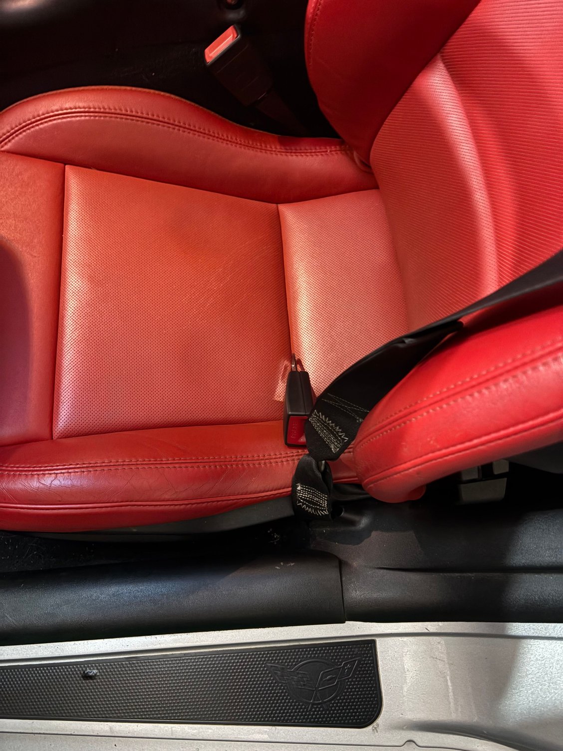 Drivers side all I did was break off the metal tab