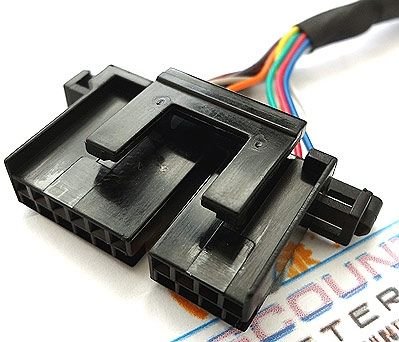 This is the connector at the end of the CD Changer harness.