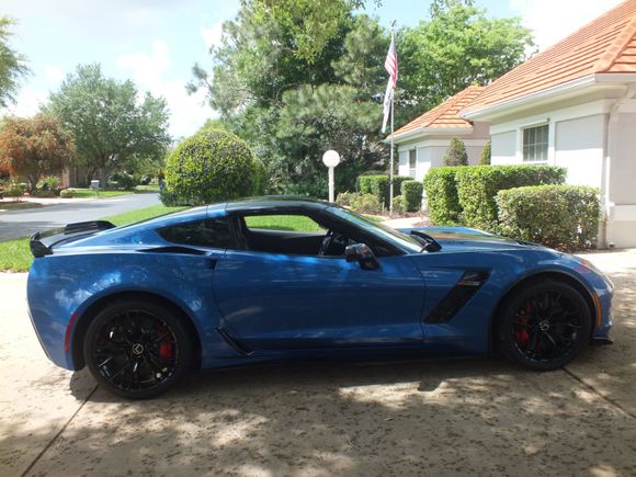 I also have a set of Black wheels with Pilot Super Sports for everyday street driving
